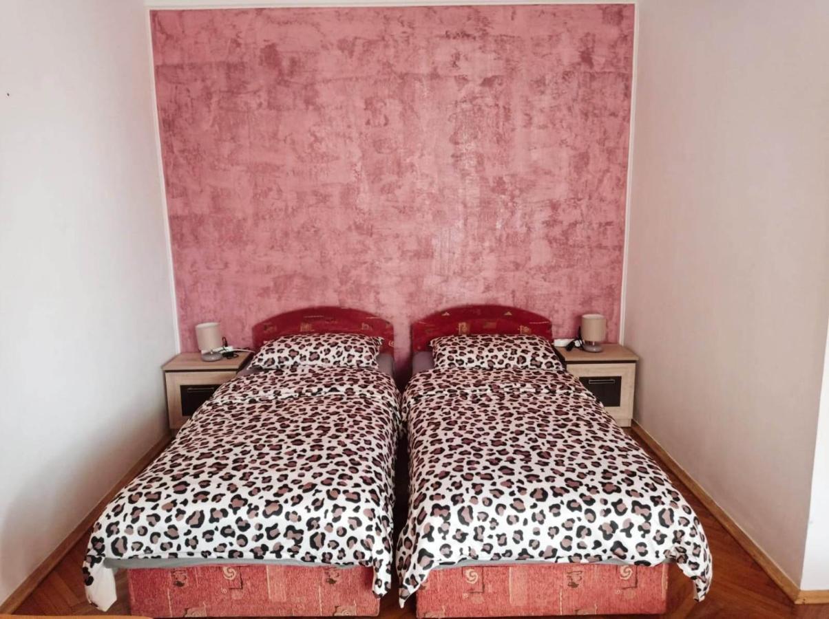 Casa Vinco Vici Hotel Turda Luaran gambar